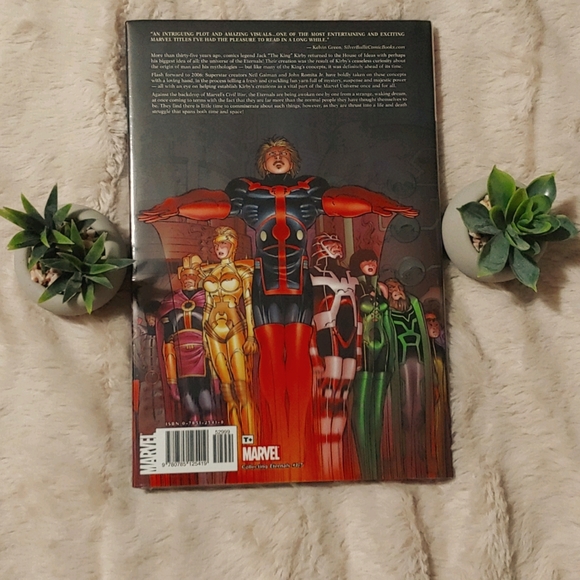 📚MARVEL Book📚 - Picture 3 of 6